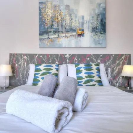 2 Bedroom Flat Near Seafront & Valletta Ferry Rseg1-1